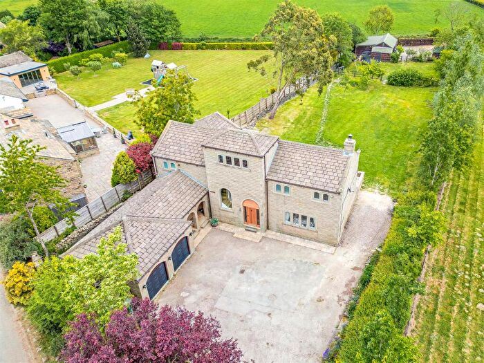4 Bedroom Detached House For Sale In Stringer House Lane, Emley, Huddersfield, HD8