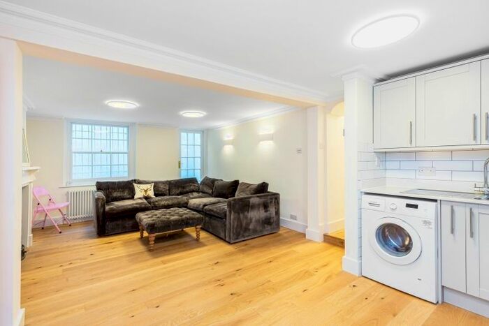 1 Bedroom Flat To Rent In Hermit Street, London, EC1V