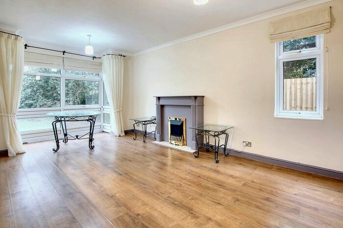 2 Bedroom Flat To Rent In Ratcliffe Court, Leicester, LE2