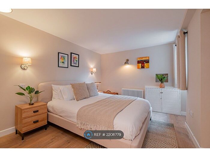 1 Bedroom Property To Rent In Springvalley Gardens, Edinburgh, EH10
