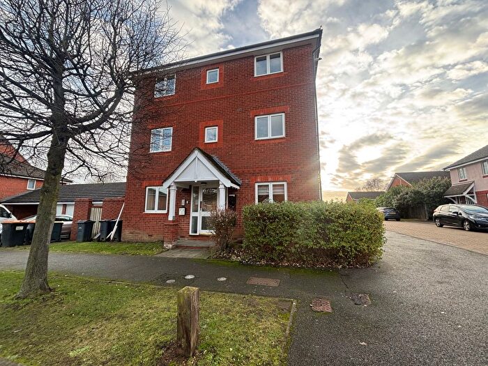 2 Bedroom Flat To Rent In Goodman Road, Bedford, MK42