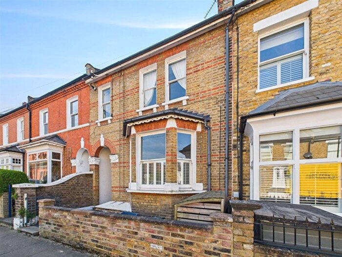 1 Bedroom Flat To Rent In Northcote Road, St Margarets, Twickenham, TW1