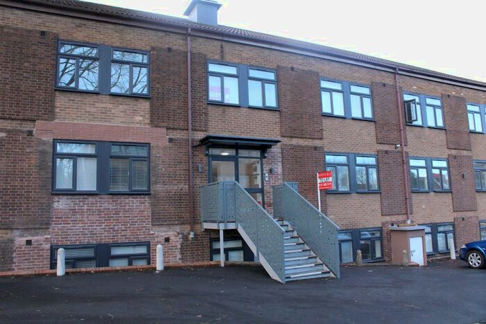 1 Bedroom Flat To Rent In - Trinity Road, Dudley, DY1