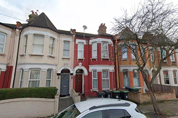 3 Bedroom Property To Rent In Higham Road, London, N17