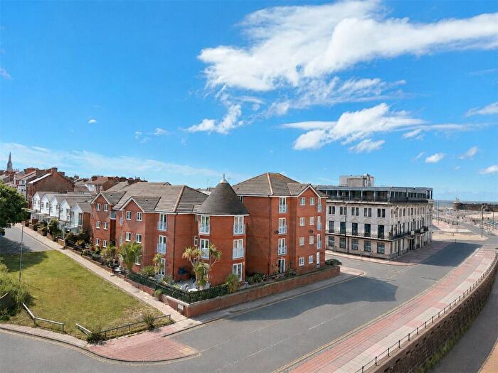 2 Bedroom Flat For Sale In Watersedge Apartments, Tower Promenade, New Brighton, CH45