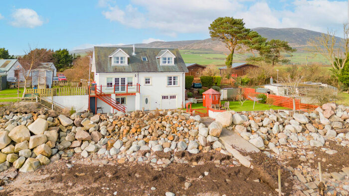 4 Bedroom Detached House For Sale In Kirkbean, Dumfries, DG2