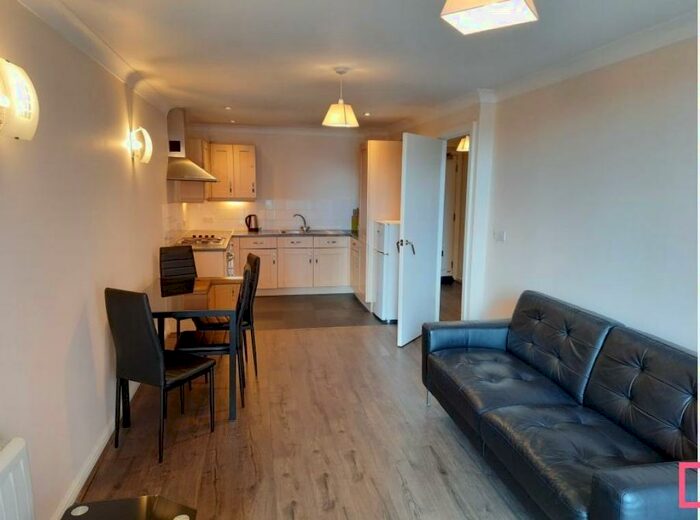 1 Bedroom Flat To Rent In Icon House, Reading, Berkshire, RG1