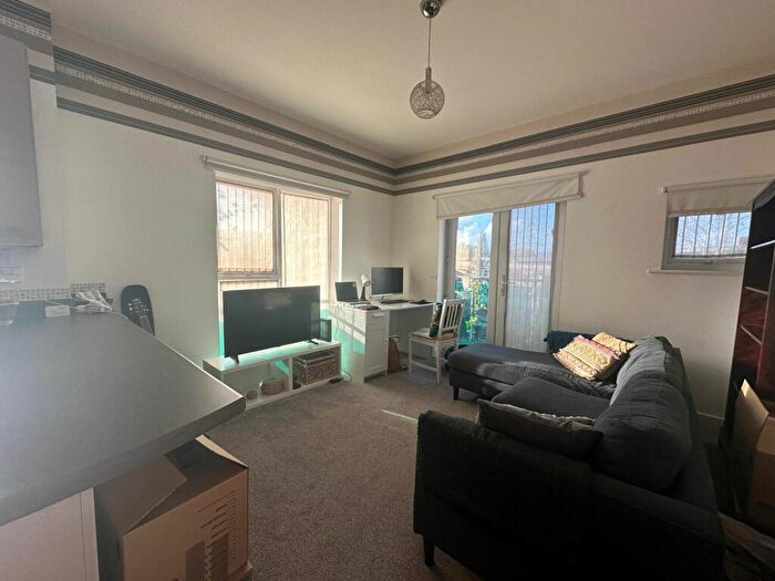 2 Bedroom Apartment To Rent In Copper Dome Mews, The Da Vinci, NP19