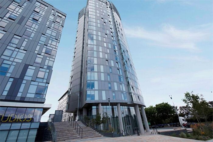 1 Bedroom Flat For Sale In Plaza Boulevard, Liverpool, L8