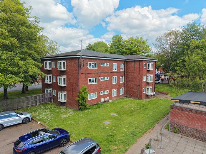 1 Bedroom Flat For Sale In Oxford Street, Bilston, Wolverhampton, WV14