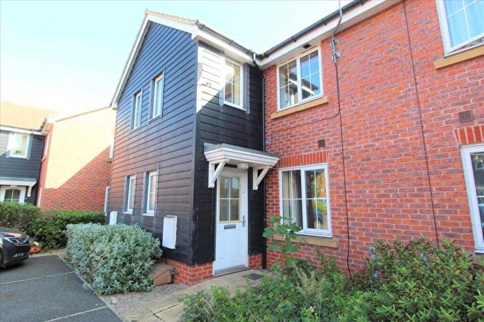 2 Bedroom Detached House To Rent In Swindale Close, Gamston, Nottingham, NG2