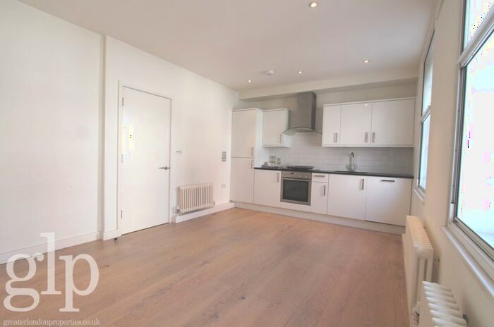 1 Bedroom Flat To Rent In Catherine Street, London, WC2B