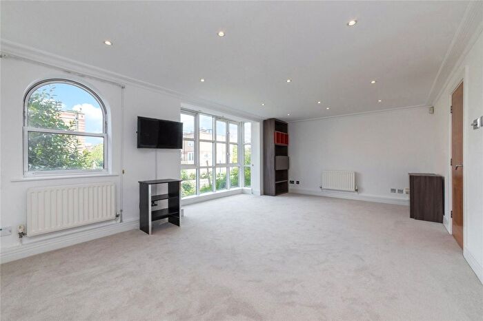 2 Bedroom Flat To Rent In Keble Place, Barnes, SW13