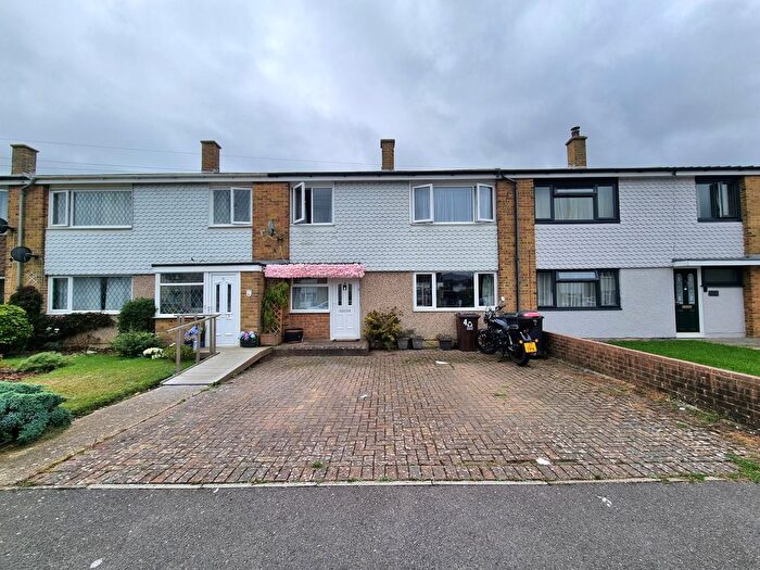 3 Bedroom Property To Rent In Horton Road, Gosport, PO13