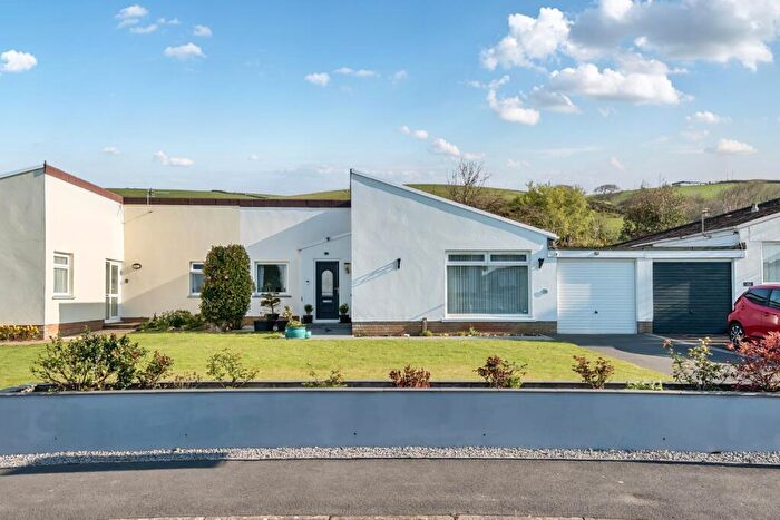 3 Bedroom Bungalow For Sale In Homer Road, Braunton, EX33