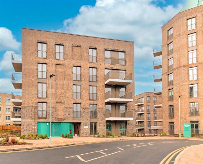 2 Bedroom Flat For Sale In The Ridgeway, Mill Hill, London, NW7