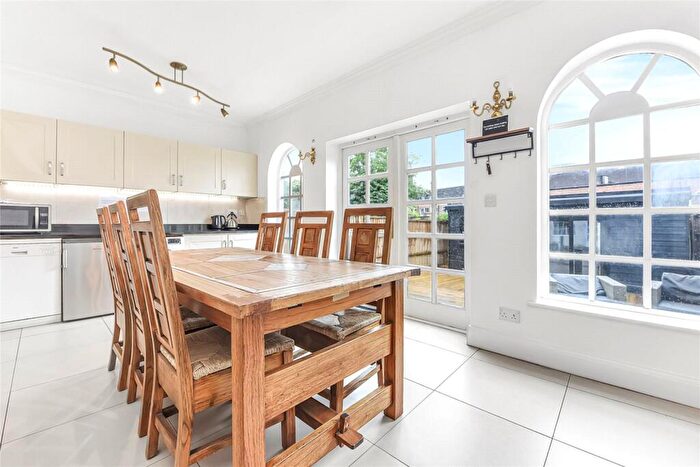 5 Bedroom Semi-Detached House To Rent In Glebe Crescent, London, NW4