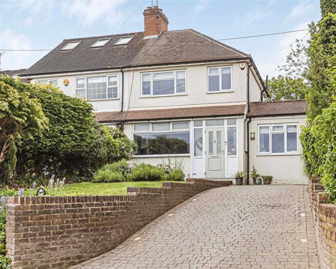 4 Bedroom Semi-Detached House For Sale In Hilfield Lane, Aldenham, WD25