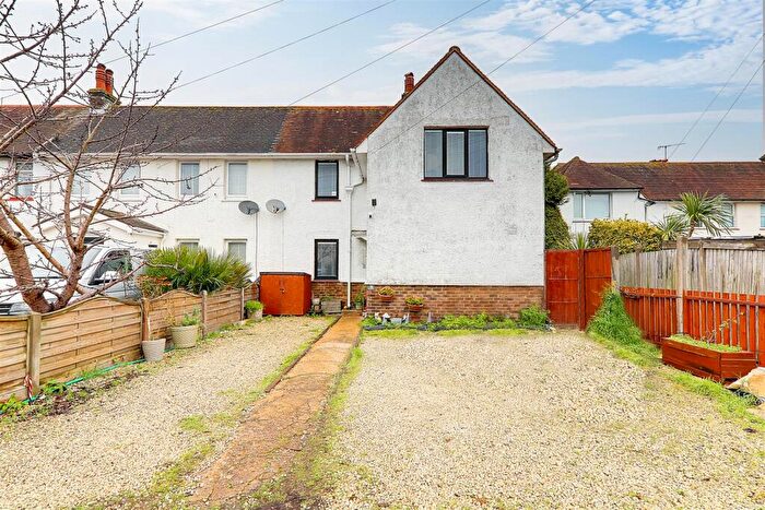 3 Bedroom End Of Terrace House For Sale In Loder Gardens, Broadwater, West Sussex, BN14