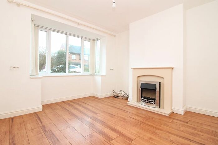 3 Bedroom Semi-Detached House For Sale In Willard Avenue, Billinge, Wigan, WN5