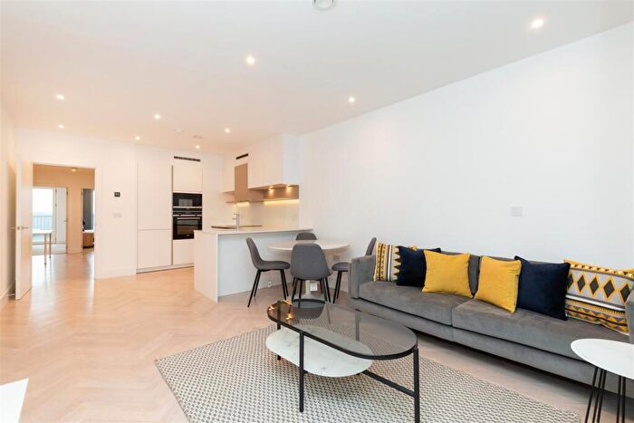 2 Bedroom Flat To Rent In Market Road, Caledonian Road, Islington, N7