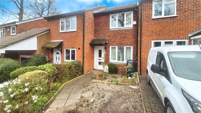 2 Bedroom Terraced House For Sale In Spenlow Drive, Walderslade Woods, Kent, ME5