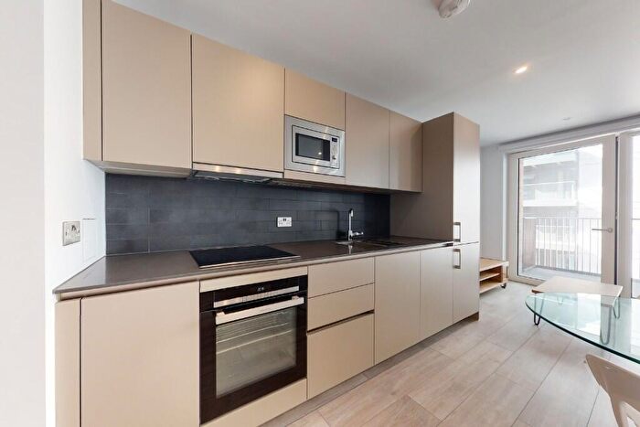 Studio To Rent In Park Central West, SE17