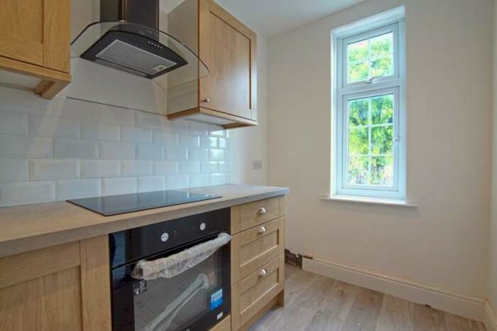 1 Bedroom Flat To Rent In Wellington Hill West, Bristol, BS9