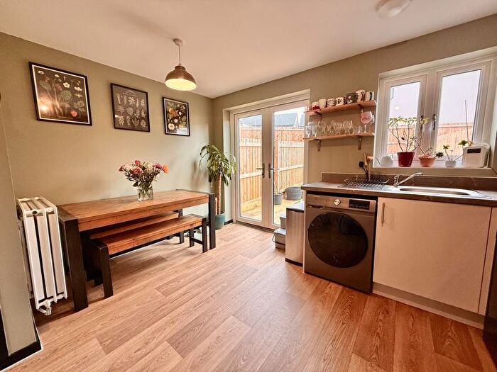 3 Bedroom Terraced House For Sale In Encombe Street, Plymouth, PL9