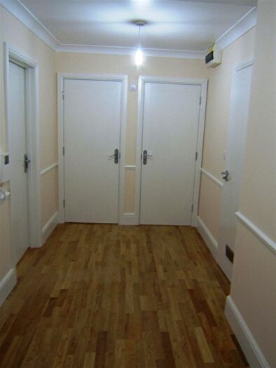 1 Bedroom Flat To Rent In South Downs, Redruth, Cornwall, TR15
