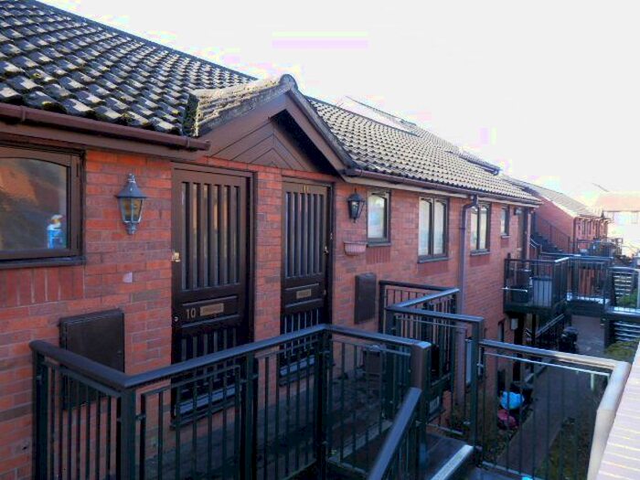 Studio To Rent In Wyatt Close, High Wycombe, HP13