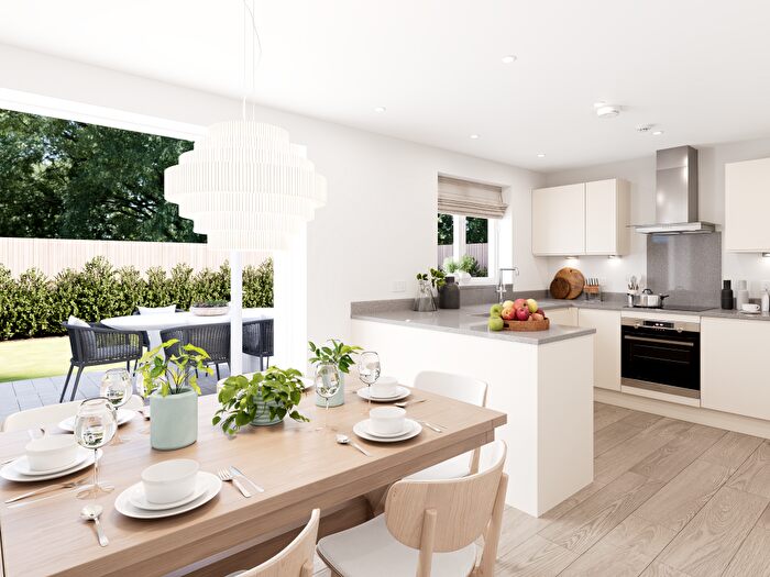 4 Bedroom Detached House For Sale In Desborough Road, Rothwell, NN14