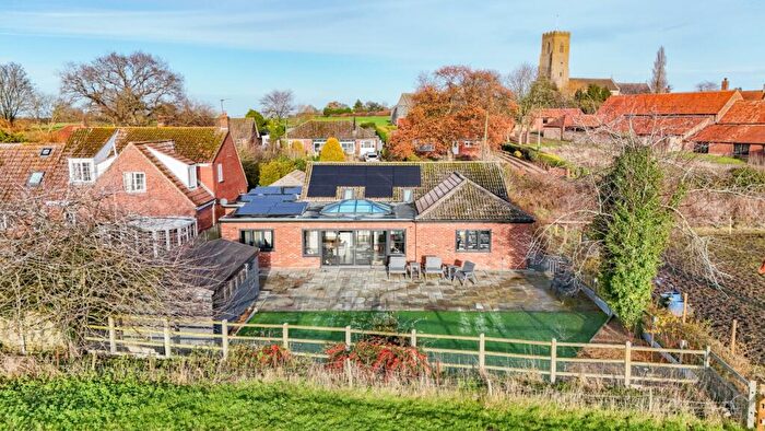 4 Bedroom Detached Bungalow For Sale In Blacksmiths Lane, Hindringham, Fakenham, NR21