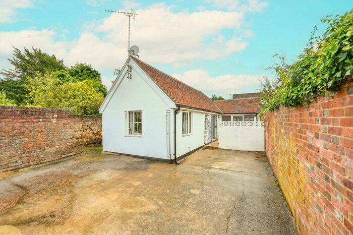 2 Bedroom Bungalow To Rent In Portsmouth Road, , Milford, Godalming, GU8