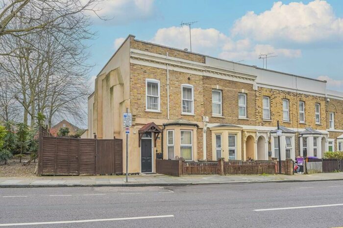 3 Bedroom House To Rent In Westferry Road, Isle Of Dogs, London, E14