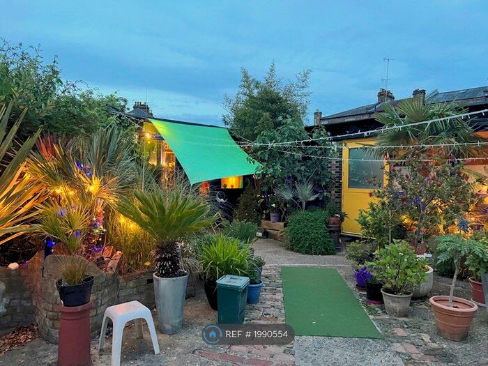 1 Bedroom Flat To Rent In Victoria Terrace, London, N4