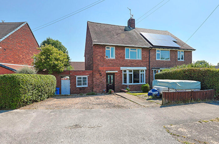 3 Bedroom Semi-Detached House For Sale In Stanley Avenue, Inkersall, Chesterfield, S43