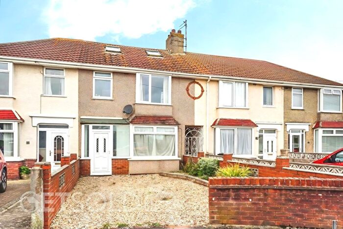 4 Bedroom Terraced House For Sale In Northbrook Road, Swindon, SN2