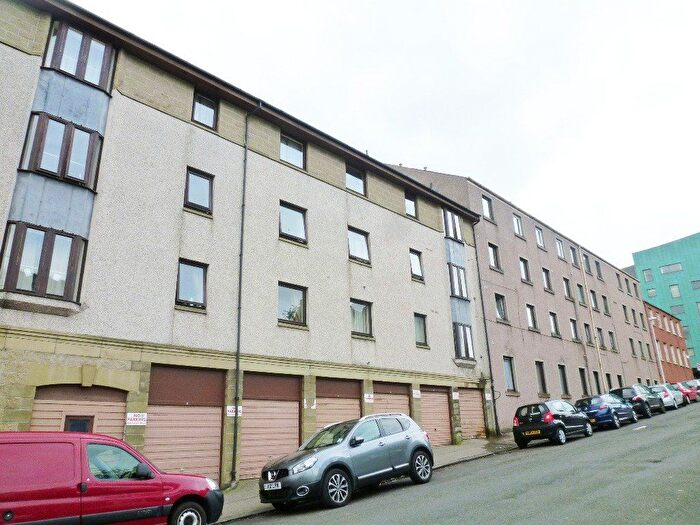 2 Bedroom Flat To Rent In Abbey Lane, Edinburgh, EH8