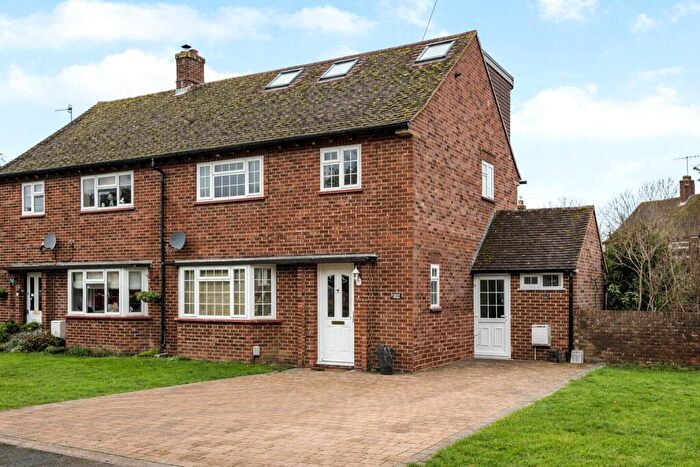 4 Bedroom Semi Detached House For Sale In Gosden Hill Road, Guildford, Surrey, GU4