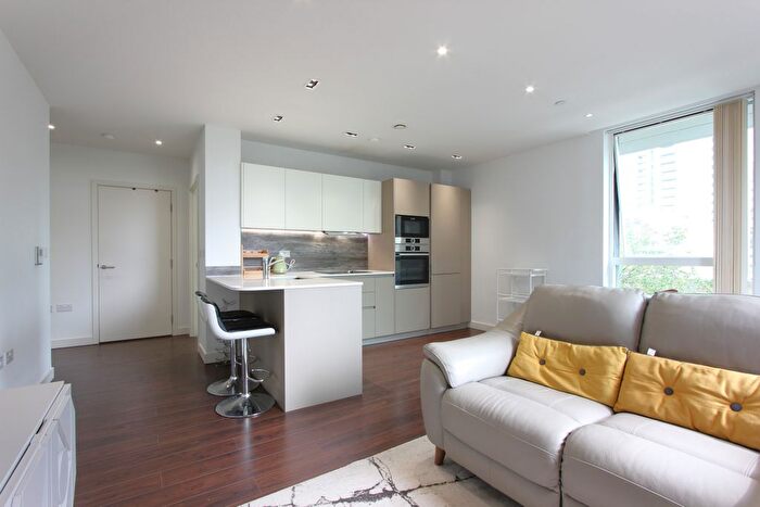 2 Bedroom Flat To Rent In Kingly Building, Woodberry Down, London, N4