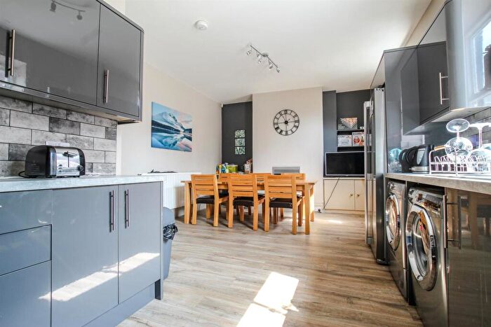 5 Bedroom House To Rent In £pppw - Osborne Road, Jesmond, NE2