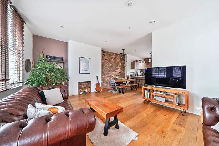 4 Bedroom Flat For Sale In Catherine Grove, Greenwich, SE10