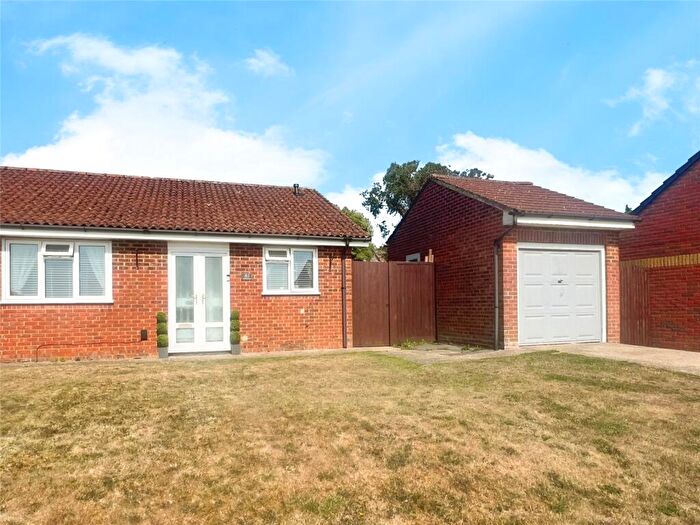 3 Bedroom Bungalow For Sale In Hefford Road, East Cowes, PO32