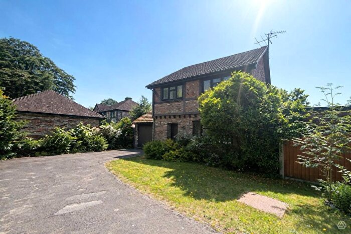 4 Bedroom Detached House For Sale In Beaulieu Close, Bracknell, Berkshire, RG12