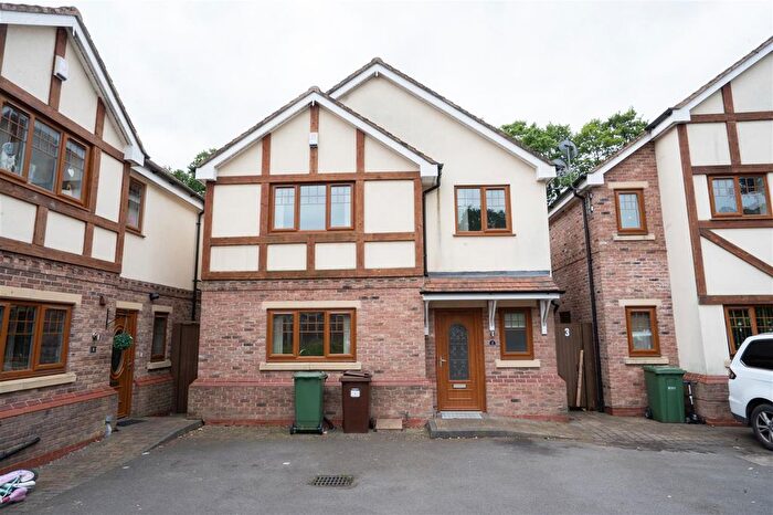 4 Bedroom Detached House To Rent In Merstone Close, Marston Green, Birmingham, B37