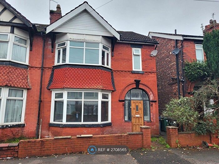 3 Bedroom Semi Detached House To Rent In Wilton Avenue, Prestwich, Manchester, M25