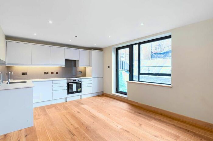 2 Bedroom Flat To Rent In Ring Court, The Cut, London, SE1