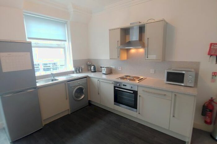 2 Bedroom Flat To Rent In Friars Street, Stirling Town, Stirling, FK8