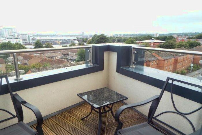 1 Bedroom Flat To Rent In West Bute Street, Cardiff, CF10